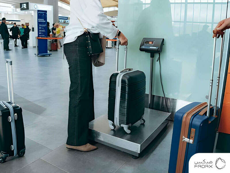 وزنکشی چمدان و صدور برچسب بار سوار شدن به هواپیما