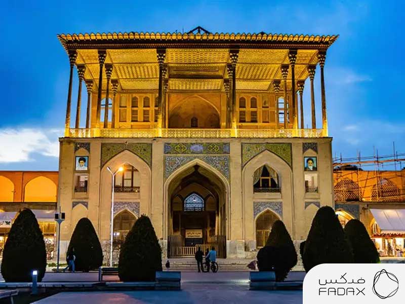 کاخ عالی قاپو: تختگاه شاه عباس